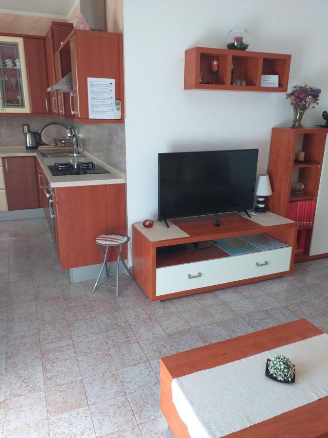 Lori Daire Pula Dış mekan fotoğraf